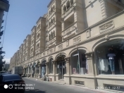 İcarəyə verilir 4 otaqlı 100 m2 köhnə tikili Gənclik m.