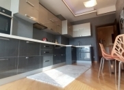 İcarəyə verilir 4 otaqlı 200 m2 yeni tikili 28 May m.