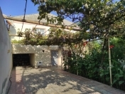 Satılır 6 otaqlı 200 m2 həyət evi Binə