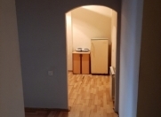 Satılır 1 otaqlı 42 m2 köhnə tikili Qara Qarayev m.