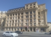 Satılır 6 otaqlı 240 m2 yeni tikili Bayıl