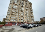 Satılır 1 otaqlı 65 m2 yeni tikili Xalqlar Dostluğu m.