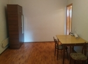 Satılır 1 otaqlı 45 m2 köhnə tikili İnşaatçılar m.