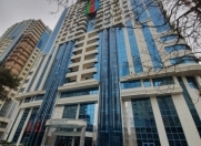 İcarəyə verilir 4 otaqlı 240 m2 yeni tikili Sahil m.