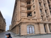 Satılır 4 otaqlı 145 m2 yeni tikili Bayıl