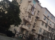 Satılır 3 otaqlı 80 m2 köhnə tikili Dövlət Statistika Komitəsi