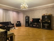 Satılır 3 otaqlı 170 m2 yeni tikili 28 May m.