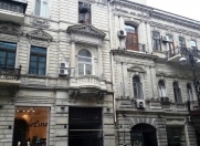 İcarəyə verilir 2 otaqlı 45 m2 köhnə tikili Sahil m.