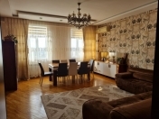 Satılır 3 otaqlı 110 m2 yeni tikili Sərhədçi İdman kompleksi