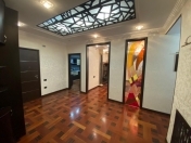 Satılır 4 otaqlı 145 m2 yeni tikili 9 mkr