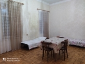 İcarəyə verilir 3 otaqlı 80 m2 köhnə tikili Sahil m.