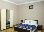 İcarəyə verilir 8 otaqlı 600 m2 yeni tikili Gənclik m.