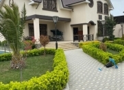 İcarəyə verilir 5 otaqlı 350 m2 bağ evi Şüvəlan