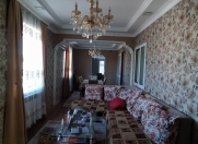 Satılır 7 otaqlı 180 m2 həyət evi Heydər Məscidi