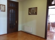 Satılır 4 otaqlı 185 m2 yeni tikili Nizami m.