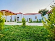Satılır 4 otaqlı 120 m2 bağ evi Mərdəkan