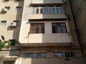 Satılır 4 otaqlı 112 m2 köhnə tikili Bakıxanov