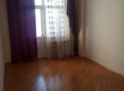 İcarəyə verilir 3 otaqlı 130 m2 yeni tikili 20 yanvar m.