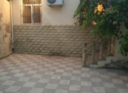 İcarəyə verilir 3 otaqlı 100 m2 həyət evi Neapol dairəsi