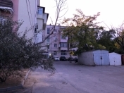 Satılır 3 otaqlı 82 m2 köhnə tikili Qara Qarayev m.