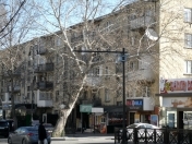 Satılır 2 otaqlı 48 m2 köhnə tikili Fövqəladə Hallar Nazirliyi