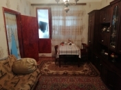 Satılır 2 otaqlı 56 m2 köhnə tikili 4 mkr