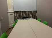 İcarəyə verilir 1 otaqlı 12 m2 ofis 28 May m.