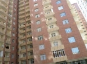 Satılır 4 otaqlı 170 m2 yeni tikili Badamdar