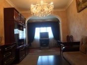 Satılır 4 otaqlı 110 m2 köhnə tikili 8 mkr