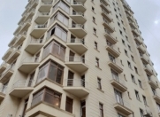 Satılır 8 otaqlı 360 m2 yeni tikili Səməd Vurğun parkı