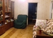 Satılır 3 otaqlı 45 m2 köhnə tikili Qara Qarayev m.