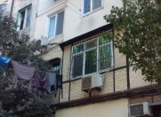 Satılır 2 otaqlı 40 m2 köhnə tikili 1 mkr