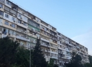 Satılır 4 otaqlı 110 m2 köhnə tikili Memar Əcəmi m.