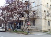 Satılır 2 otaqlı 50 m2 köhnə tikili Elmlər Akademiyası m.