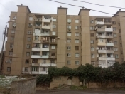 Satılır 2 otaqlı 60 m2 köhnə tikili Ukrayna dairəsi