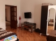 Satılır 4 otaqlı 100 m2 köhnə tikili Koala parkı