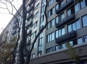 İcarəyə verilir 9 otaqlı 45 m2 köhnə tikili Gənclik m.