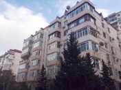 İcarəyə verilir 5 otaqlı 300 m2 yeni tikili Şah İsmayıl Xətai m.