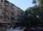 Satılır 2 otaqlı 45 m2 köhnə tikili Elmlər Akademiyası m.