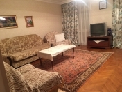 İcarəyə verilir 2 otaqlı 65 m2 köhnə tikili Elmlər Akademiyası m.