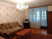 İcarəyə verilir 1 otaqlı 40 m2 köhnə tikili Elmlər Akademiyası m.