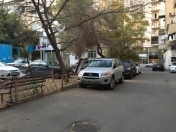 Satılır 2 otaqlı 60 m2 köhnə tikili Elmlər Akademiyası m.