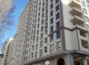 Satılır 1 otaqlı 64 m2 yeni tikili 28 May m.