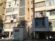 Satılır 2 otaqlı 60 m2 köhnə tikili İçəri Şəhər m.
