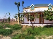 Satılır 4 otaqlı 180 m2 bağ evi Buzovna