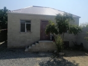 Satılır 3 otaqlı 90 m2 həyət evi Binə