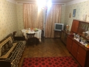 İcarəyə verilir 3 otaqlı 65 m2 köhnə tikili Dədə Qorqud parkı