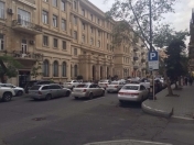 Satılır 3 otaqlı 100 m2 köhnə tikili Gənclik m.