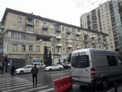 Satılır 2 otaqlı 56 m2 köhnə tikili Hüseyn Cavid parkı