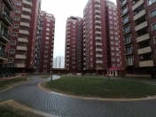 Satılır 5 otaqlı 263 m2 yeni tikili 28 May m.